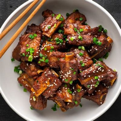   Gehaktballetjes met Spareribs: Een Chinese Smaakontploffing in de vorm van Xinxiang's Rou Zhao Tian 