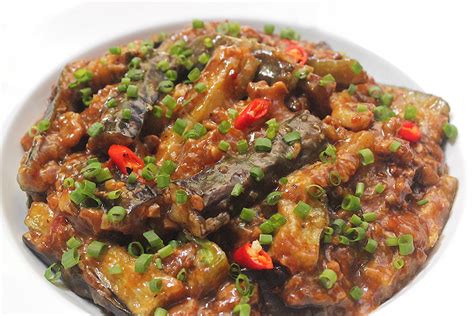  Spicy And Slippery: A Culinary Journey Into Guiyang's Famous 'Qie Zi Dou Fu'!