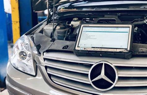 What Diagnostic Software Does Mercedes Use? And Why Does It Feel Like It Knows Your Car Better Than You Do?